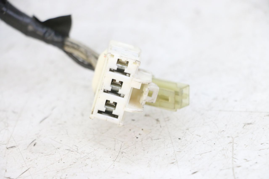 photo de STATOR YAMAHA FZS FAZER 600 (2001 - 2003) - Zoom op gebruiksstaat