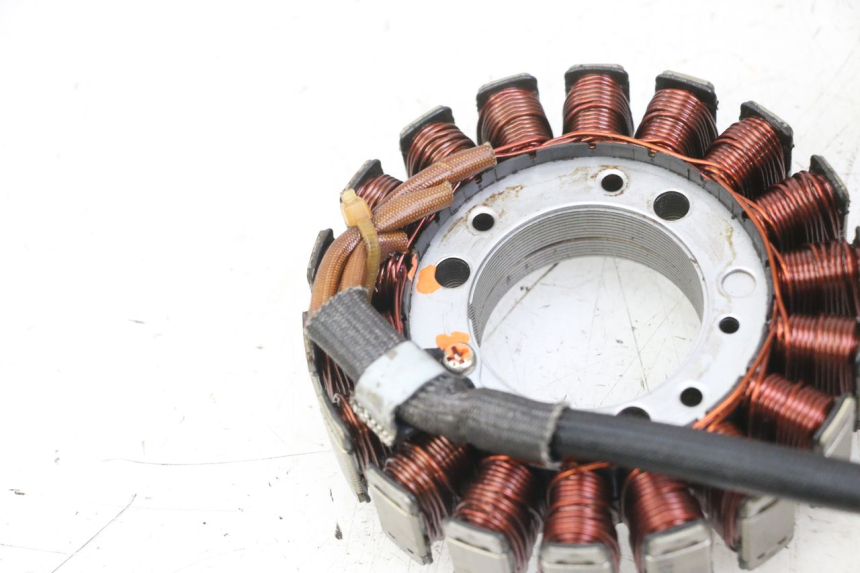 photo de STATOR YAMAHA FZS FAZER 600 (2001 - 2003) - Staat van het oppervlak