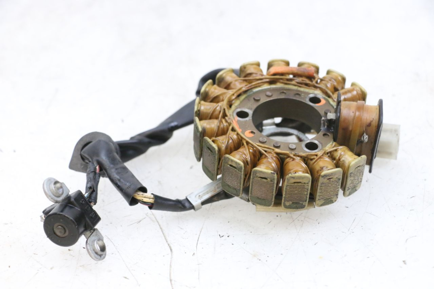 photo de STATOR YAMAHA YP MAJESTY 125 (2002 - 2006) - Detail van het onderdeel