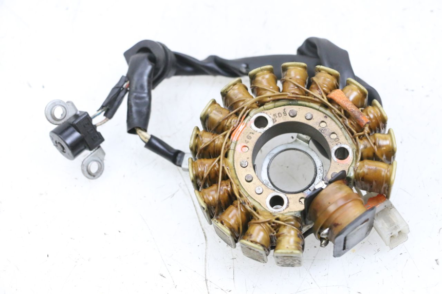 photo de STATOR YAMAHA YP MAJESTY 125 (2002 - 2006) - Andere kijkhoek