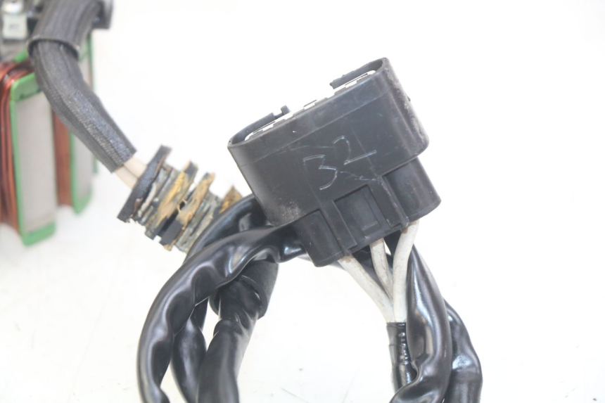 photo de STATOR YAMAHA YZF R1 1000 (2007 - 2008) - Zoom op gebruiksstaat