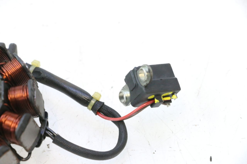 photo de STATOR PIAGGIO ZIP IGET 4T 50 (2021 - 2023) - Bevestigingspunten