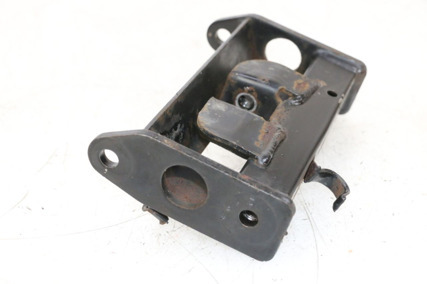 photo de SCHOKDEMPERBEVESTIGING HONDA NSR R 125 (1994 - 2003) - Detail van het onderdeel