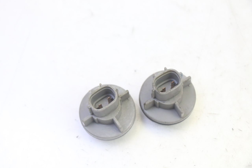 photo de LAMPHOUDER SUZUKI BURGMAN 125 (2007 - 2014) - Andere kijkhoek