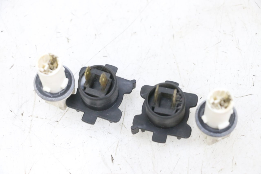 photo de LAMPHOUDER SUZUKI BURGMAN 125 (2007 - 2014) - Zoom op gebruiksstaat