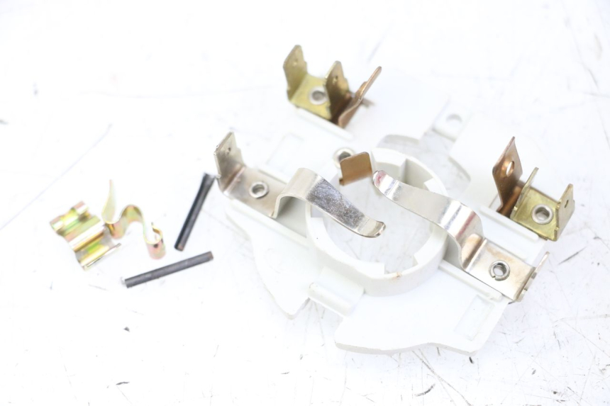 photo de LAMPHOUDER SUZUKI CP 80 (1985 - 1996) - Detail van het onderdeel