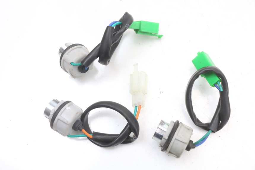 photo de LAMPHOUDER PEUGEOT KISBEE 4T 50 (2018 - 2022) - Zoom op gebruiksstaat