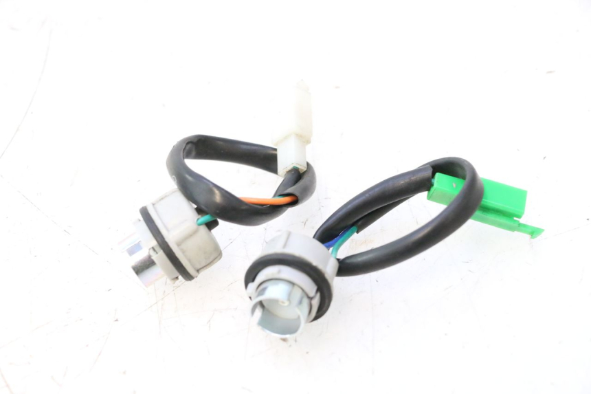 photo de LAMPHOUDER PEUGEOT KISBEE 4T 50 (2010 - 2017) - Detail van het onderdeel