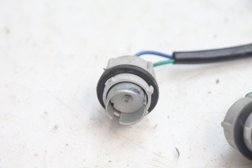 photo de LAMPHOUDER PEUGEOT KISBEE 4T 50 (2018 - 2022) - Detail van het onderdeel