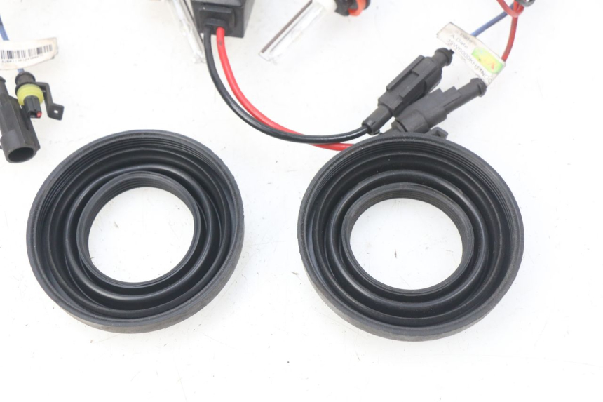 photo de LAMPHOUDER YAMAHA XP T-MAX TMAX ABS 530 (2012 - 2015) - Technische close-up