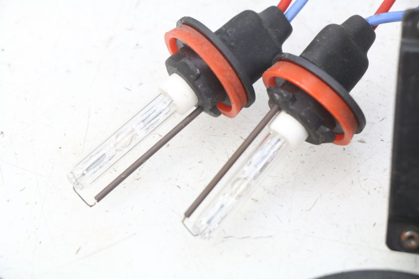 photo de LAMPHOUDER YAMAHA XP T-MAX TMAX ABS 530 (2012 - 2015) - Staat van het oppervlak