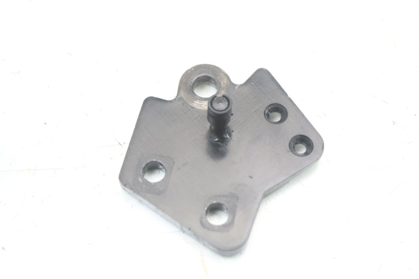 photo de STEUN VOOR ZIJSTANDAARD HUSQVARNA SVARTPILEN 401 (2018 - 2023) - Detail van het onderdeel