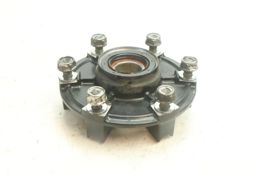 photo de STEUN VOOR TANDWIEL YAMAHA YZF R6 600 (2008 - 2009) - Detail van het onderdeel