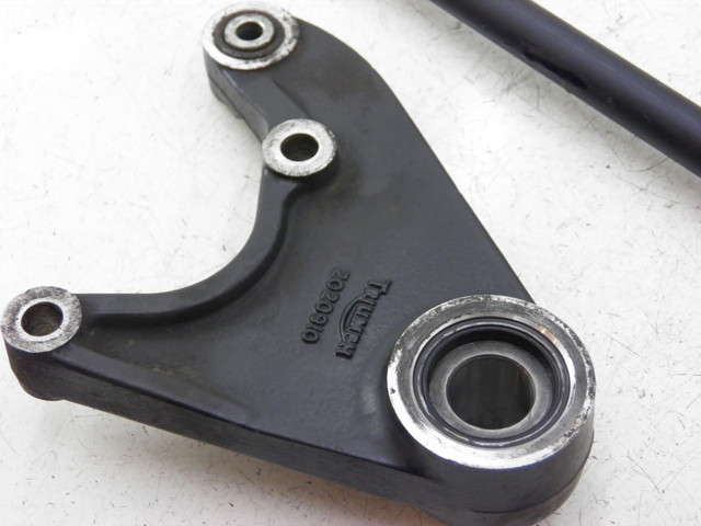 photo de ACHTERREMZADENHOUDER TRIUMPH TROPHY 1200 (1996 - 2003) - Andere kijkhoek