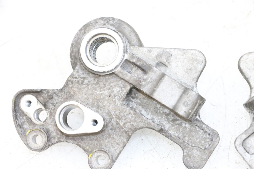 photo de VOORREM KLEMSTEUN PIAGGIO MP3 HPE 300 (2019 - 2026) - Andere kijkhoek