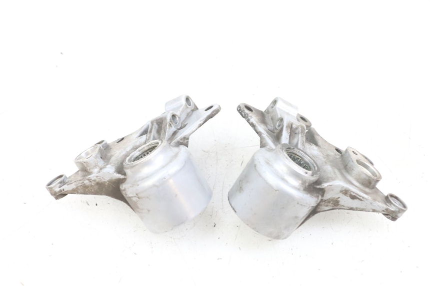 photo de VOORREM KLEMSTEUN PIAGGIO MP3 125 (2006 - 2014) - Detail van het onderdeel