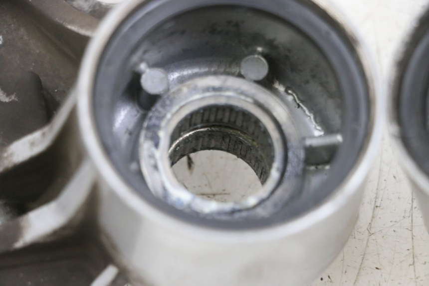 photo de VOORREM KLEMSTEUN PIAGGIO MP3 125 (2006 - 2014) - Gecontroleerd onderdeel