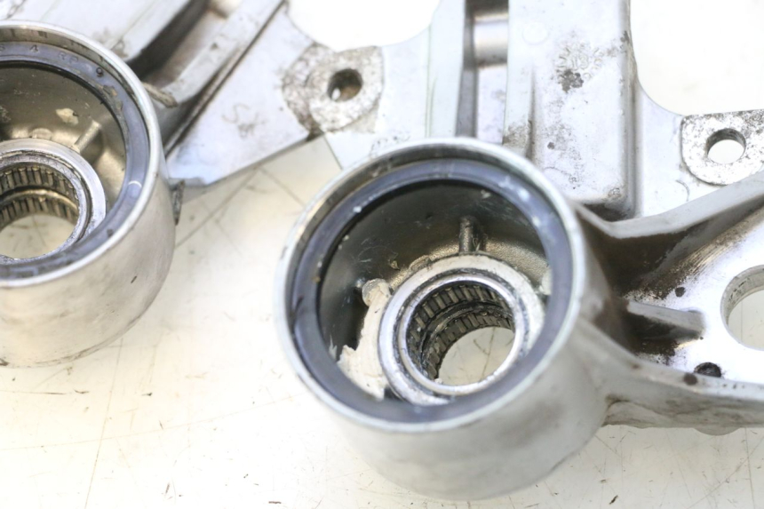 photo de VOORREM KLEMSTEUN PIAGGIO MP3 500 (2011 - 2015) - Detail van het onderdeel