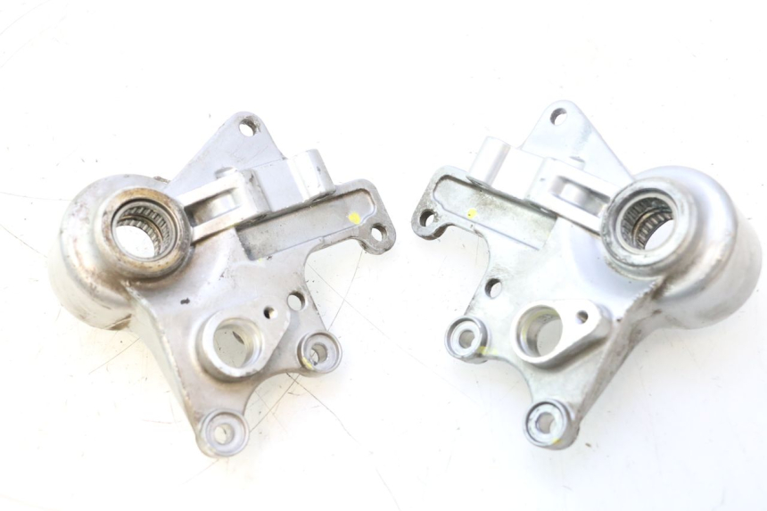 photo de VOORREM KLEMSTEUN PIAGGIO MP3 500 (2011 - 2015) - Technische close-up