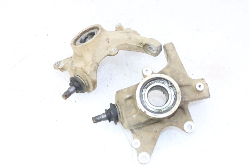 photo de VOORREM KLEMSTEUN YAMAHA YFM GRIZZLY 550 (2008 - 2015) - Detail van het onderdeel