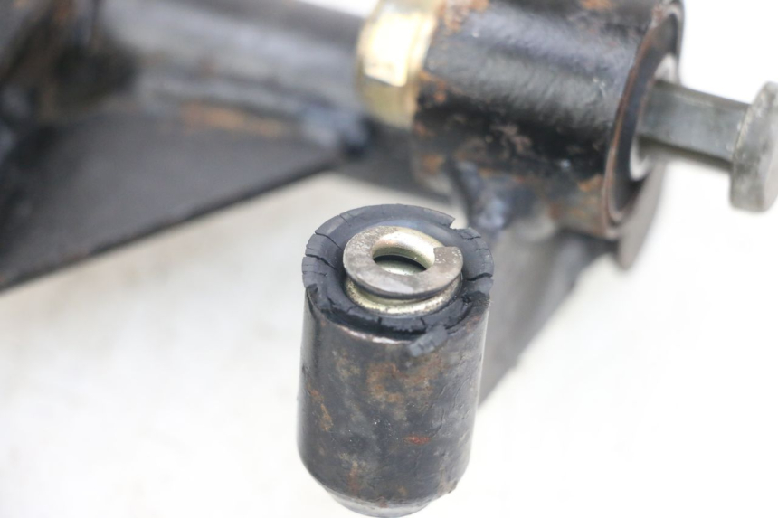 photo de MOTORENSTEUN KYMCO AGILITY 4T 50 (2005 - 2018) - Zoom op gebruiksstaat