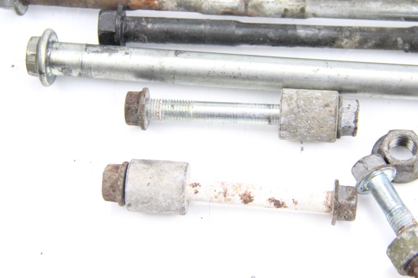 photo de MOTORENSTEUN HONDA CBR F SC21 1000 (1986 - 1992) - Zoom op gebruiksstaat