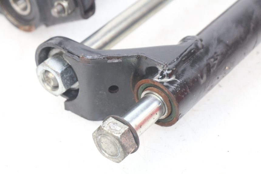 photo de MOTORENSTEUN PEUGEOT GEOPOLIS 400 (2007 - 2013) - Technische close-up