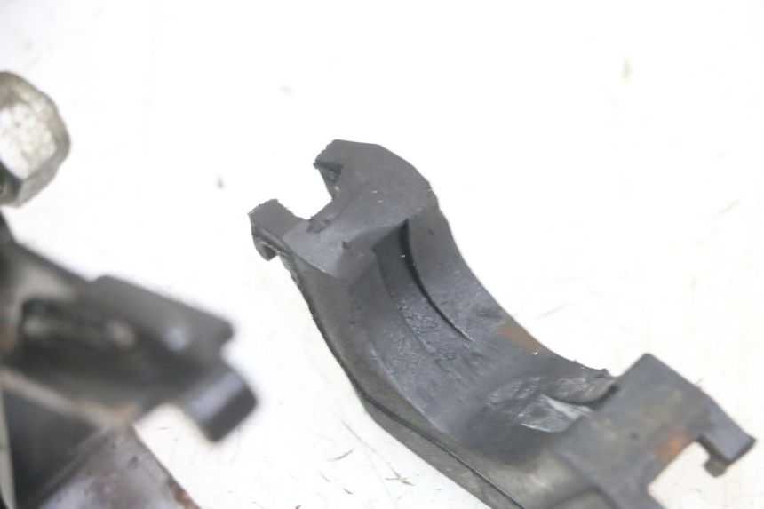 photo de MOTORENSTEUN PEUGEOT JET FORCE CARBU 50 (2003 - 2016) - Zoom op gebruiksstaat