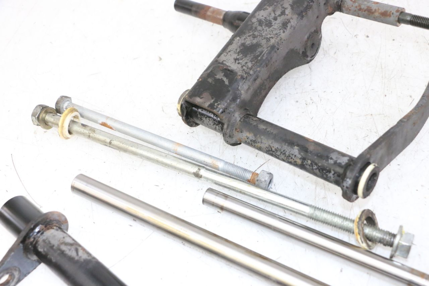 photo de MOTORENSTEUN PIAGGIO VESPA GRANTURISMO 200 (2004 - 2005) - Gecontroleerd onderdeel