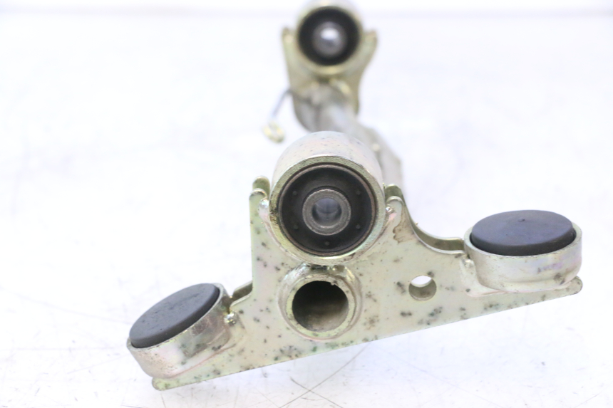 photo de MOTORENSTEUNING HONDA SH 125 (2001 - 2003) - Detail van het onderdeel