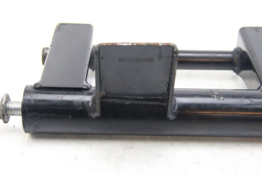 photo de MOTORENSTEUN SUZUKI SIXTEEN 125 (2008 - 2010) - Andere kijkhoek