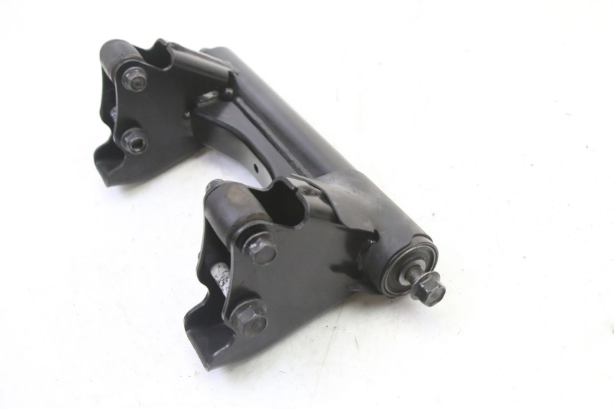 photo de MOTORENSTEUN YAMAHA XMAX X-MAX 125 (2021 - 2025) - Bevestigingspunten