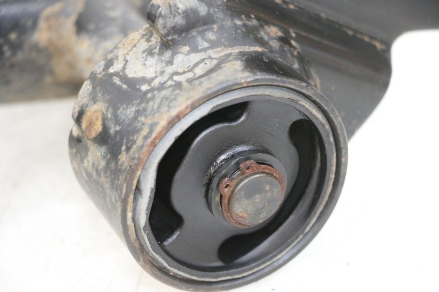 photo de MOTORENSTEUN PIAGGIO ZIP 4T 50 (2018 - 2020) - Gecontroleerd onderdeel