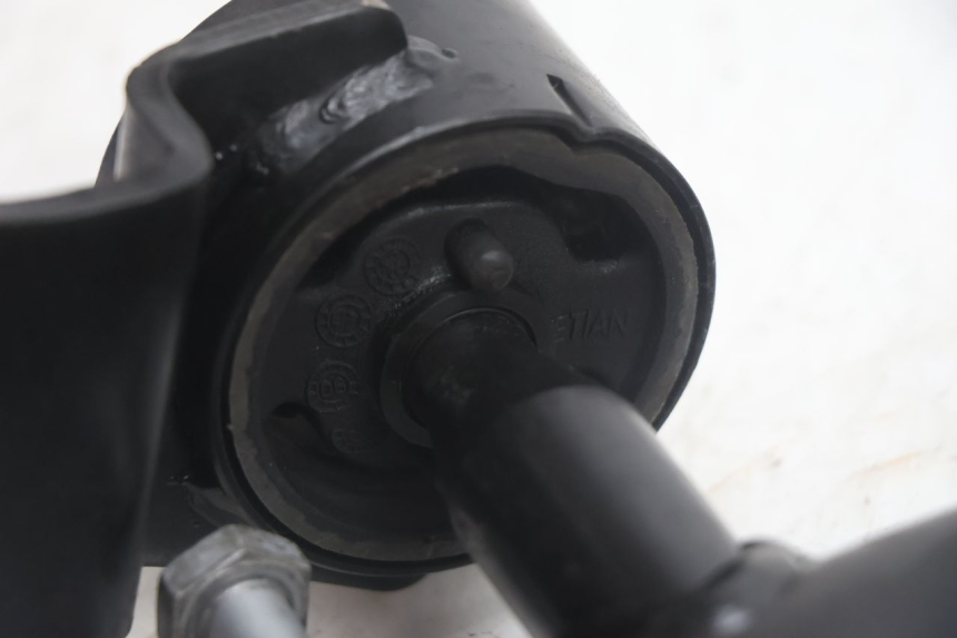 photo de MOTORENSTEUN PIAGGIO ZIP IGET 4T 50 (2021 - 2023) - Detail van het onderdeel