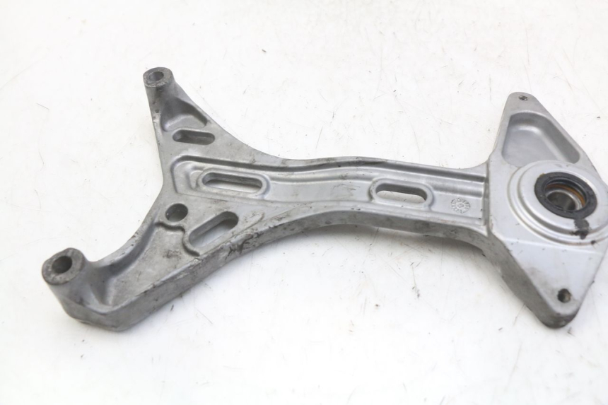 photo de UITLAATSTEUN HONDA FES PANTHEON 2T 125 (1998 - 2002) - Andere kijkhoek