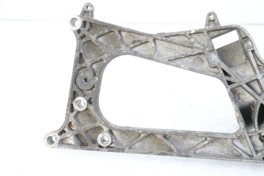 photo de UITLAATSTEUN PIAGGIO MP3 LT 400 (2007 - 2012) - Detail van het onderdeel