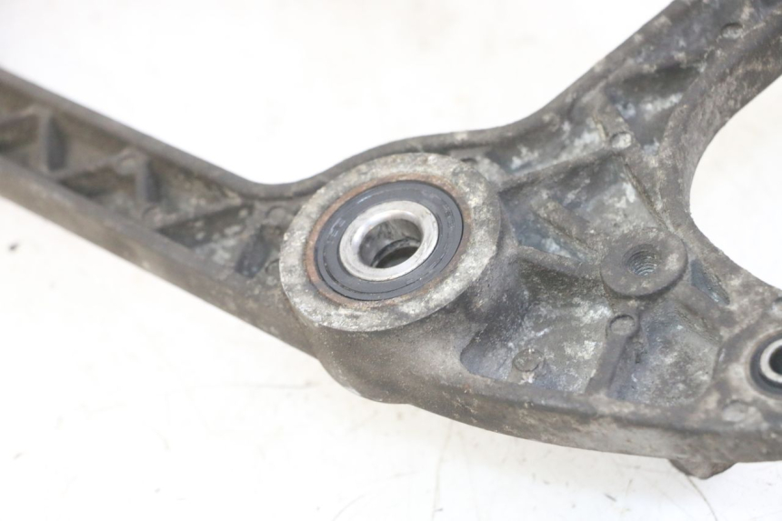 photo de UITLAATSTEUN PEUGEOT SATELIS 125 (2013 - 2018) - Zoom op gebruiksstaat