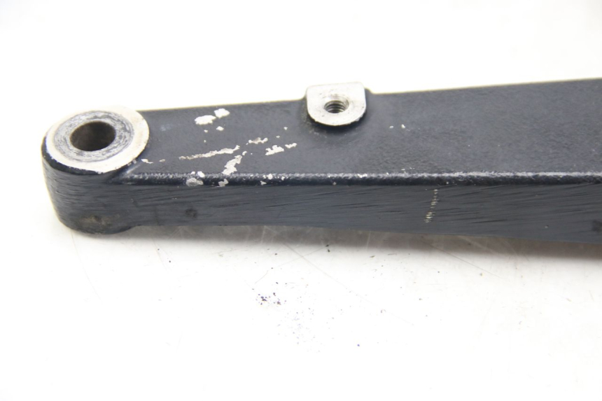 photo de UITLAATSTEUN SUZUKI SIXTEEN 125 (2008 - 2010) - Kenmerkende details