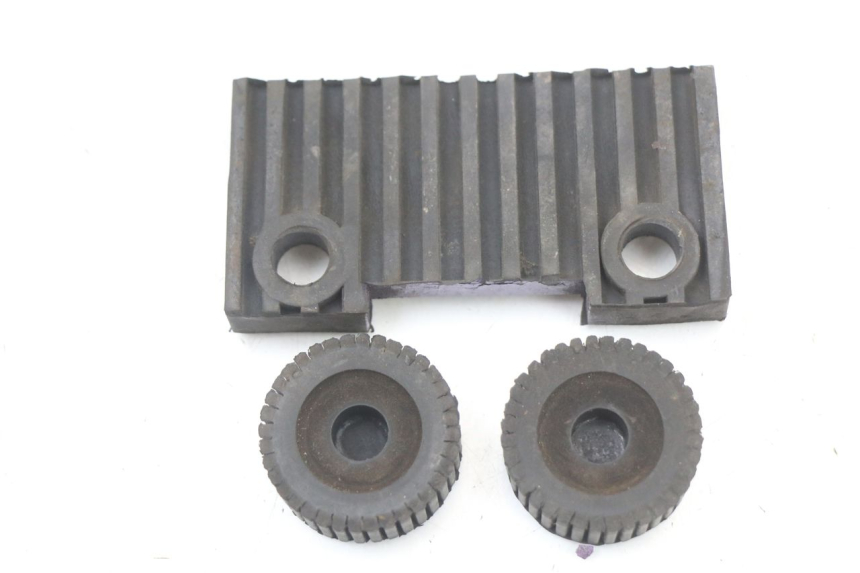 photo de TANKSTEUN SUZUKI GN 125 (1997 - 2000) - Hoofdaanzicht