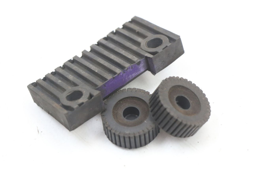 photo de TANKSTEUN SUZUKI GN 125 (1997 - 2000) - Zoom op gebruiksstaat