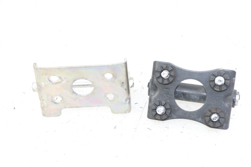 photo de TANKSTEUN SUZUKI GSR 750 (2011 - 2017) - Detail van het onderdeel