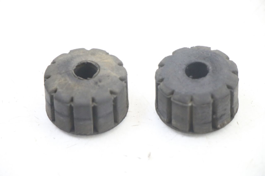 photo de TANKSTEUN HONDA VT C2 SHADOW 750 (1997 - 2001) - Detail van het onderdeel