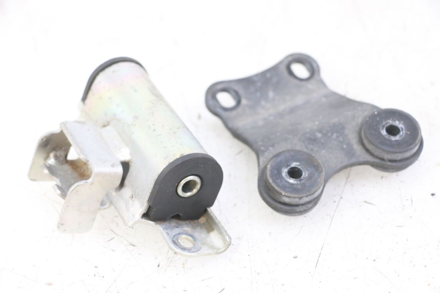 photo de TANKSTEUN YAMAHA XJ6 ABS 600 (2008 - 2016) - Detail van het onderdeel