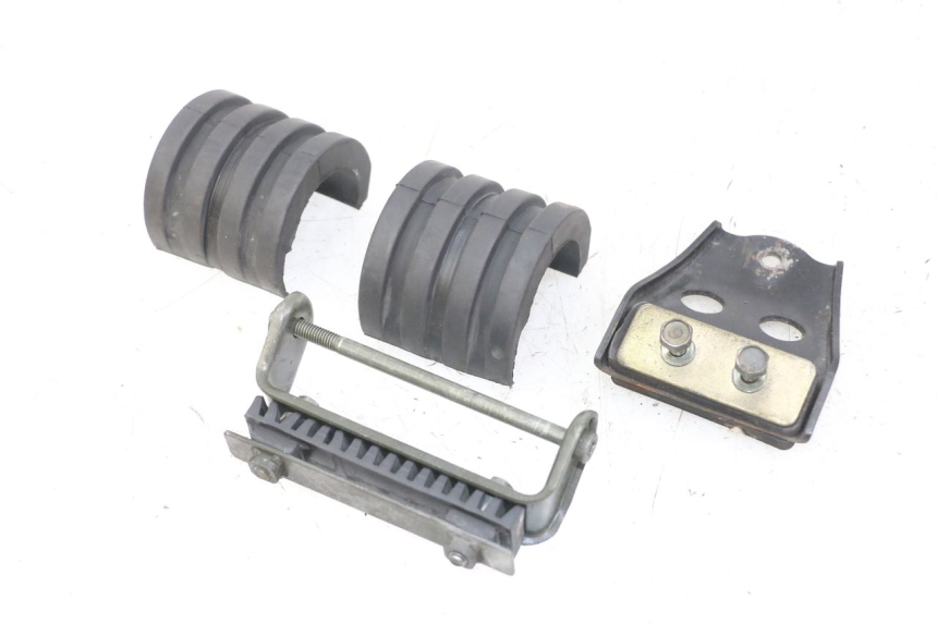 photo de TANKSTEUN YAMAHA FZS FAZER 600 (2001 - 2003) - Hoofdaanzicht