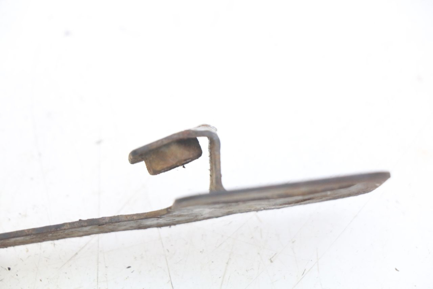 photo de PLAATHOUDER HONDA CM 125 (1983 - 2003) - Zoom op gebruiksstaat