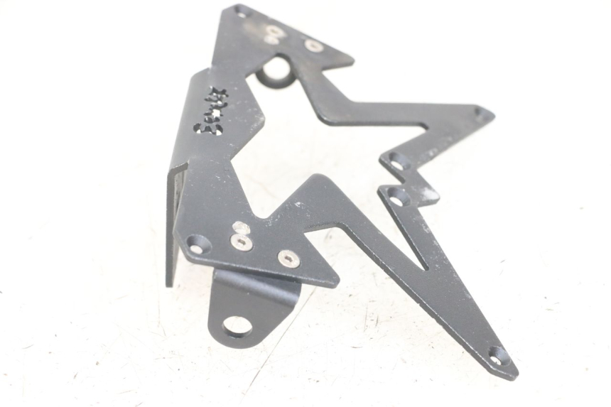 photo de PLAATHOUDER KAWASAKI ER-6 ER6 N 650 (2012 - 2016) - Technische close-up