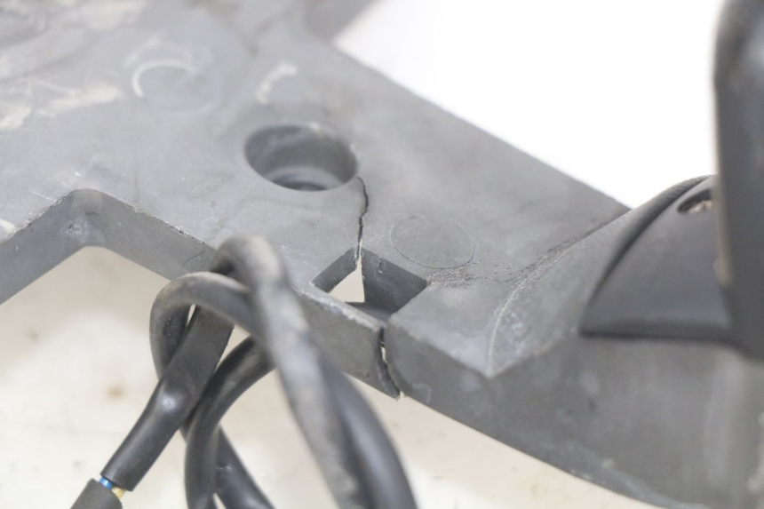 photo de PLAATHOUDER APRILIA SCARABEO LIGHT 125 (2007 - 2011) - Andere kijkhoek