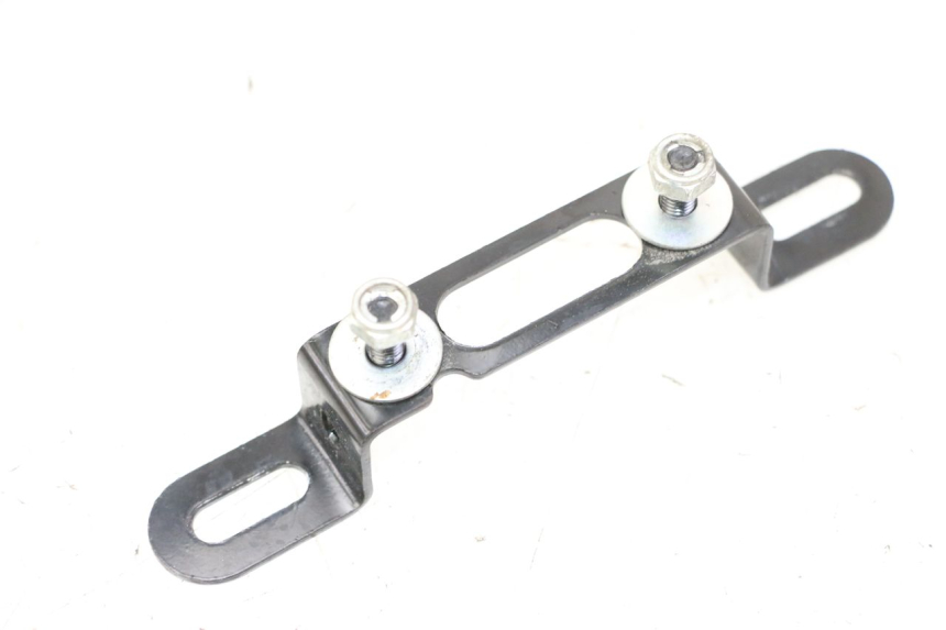 photo de PLAATHOUDER YAMAHA XMAX X-MAX 125 (2021 - 2025) - Detail van het onderdeel