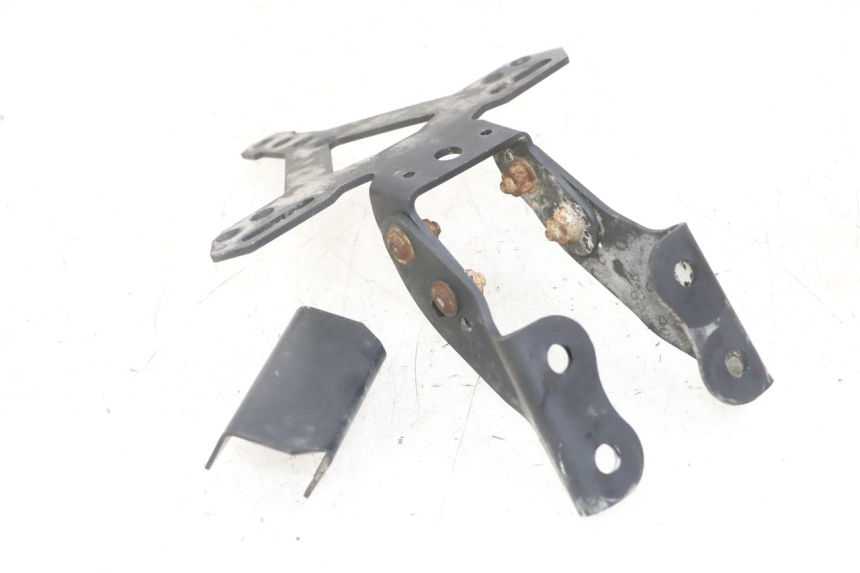 photo de PLAATHOUDER YAMAHA XJ6 ABS 600 (2008 - 2016) - Technische close-up