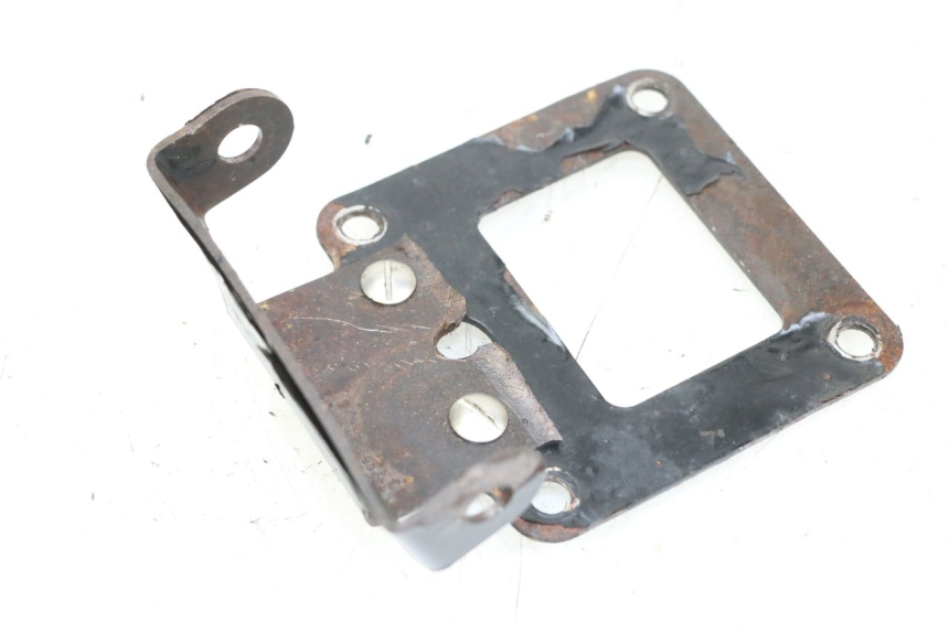 photo de PLAATHOUDER YAMAHA FZ1 FAZER 1000 (2007 - 2009) - Detail van het onderdeel